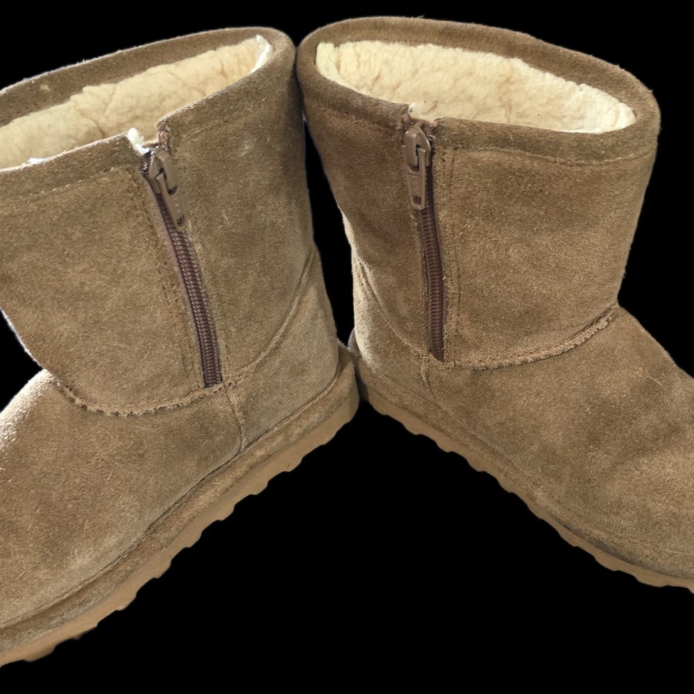 Bear paw boots size 11t
